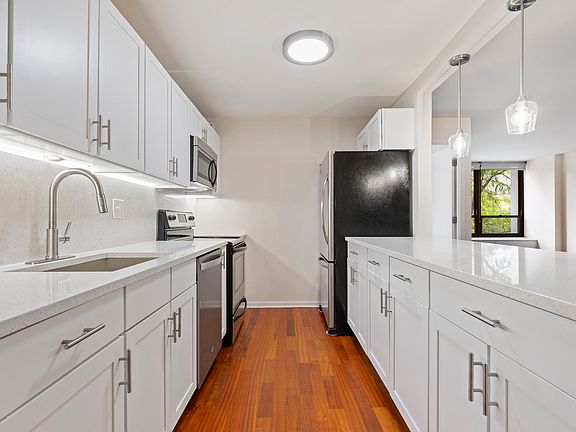 3rd image of 222 E Pearson St APT 504