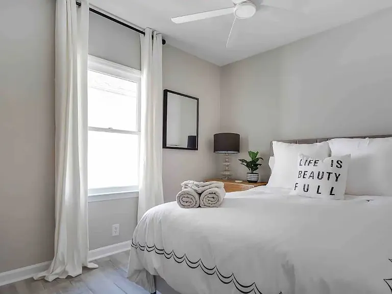 118 Haywood St — Photo 18