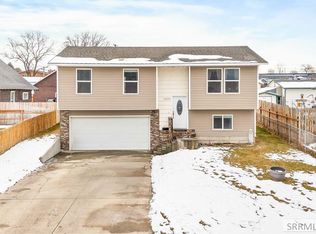 1007 Falls Ave, American Falls, ID 83211