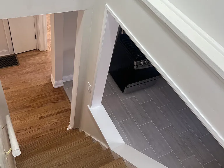 6215 S Moody Ave — Photo 6
