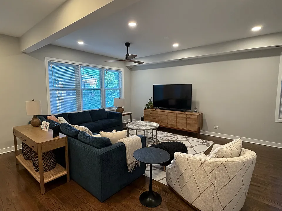 Main living room / dining room area