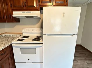 26 Forestdale/Random Housing, Holyoke, MA 01040