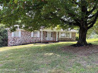 2015 Mountair Dr, Knoxville, TN 37924