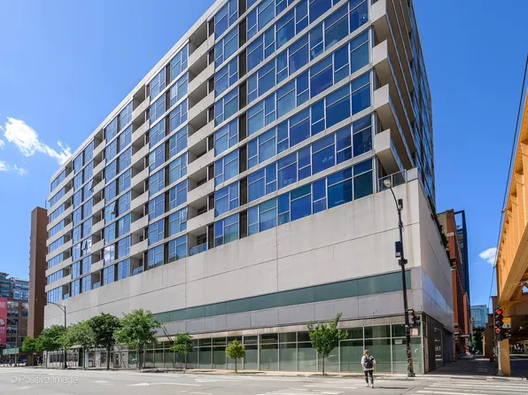 630 N Franklin St APT 611, Chicago, IL 60654
