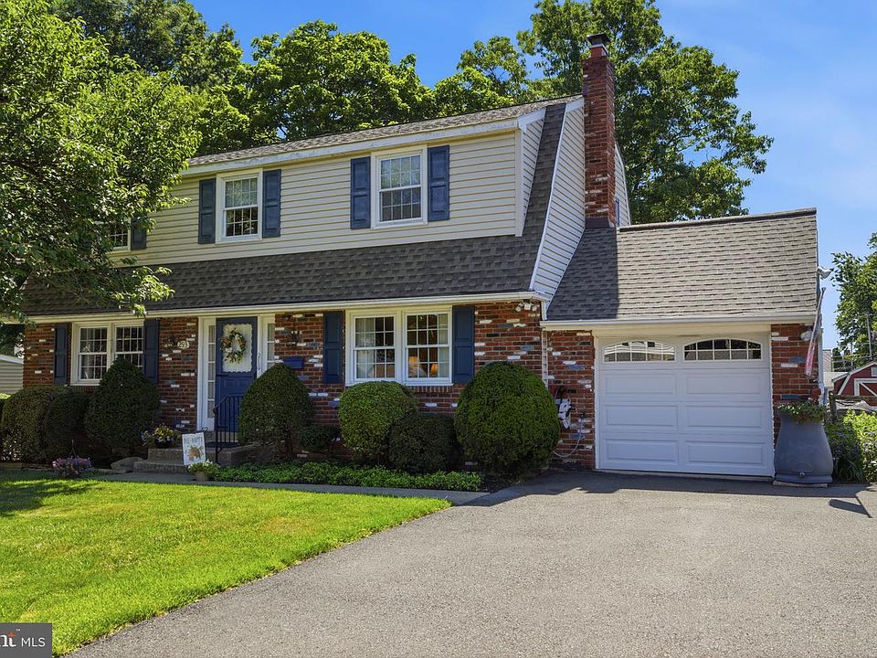 1st image of 293 Norfolk Rd
