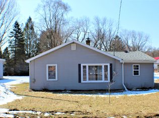 6812 Woods Ave, Coloma, MI 49038