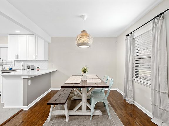 4th image of 1591 Whitewater Rd