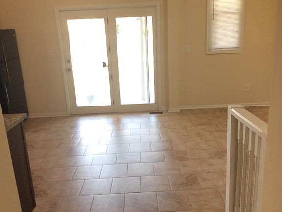 4th image of 10810 S Avenue J