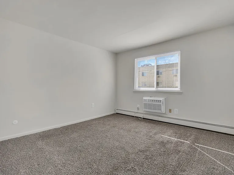 Laurelton Village Apartments — Photo 18