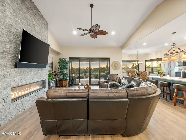 5885 W Maddie Ln — Photo 16