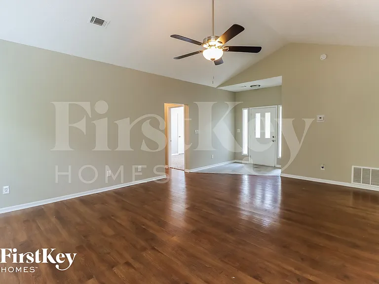 11507 Matthews Trl — Photo 5