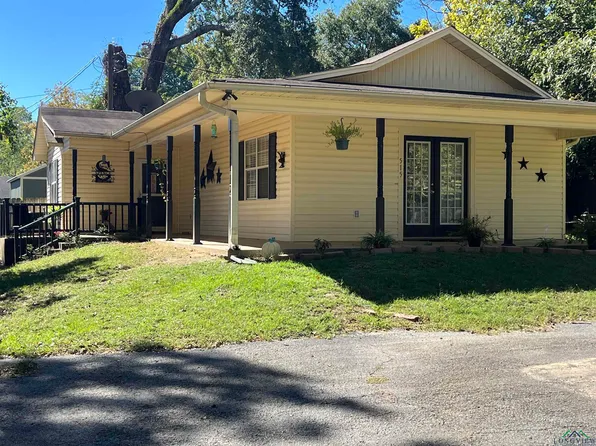 515 W Butler St, Gilmer, TX 75644