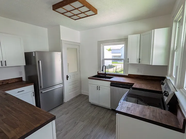 305 N Belmont Ave — Photo 13