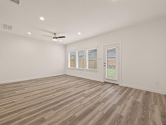 3rd image of 2826 Lisburn Terrace Ln