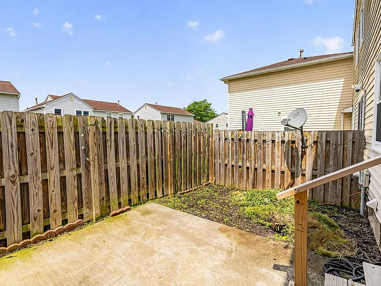 15 Hanna Ln — Photo 24