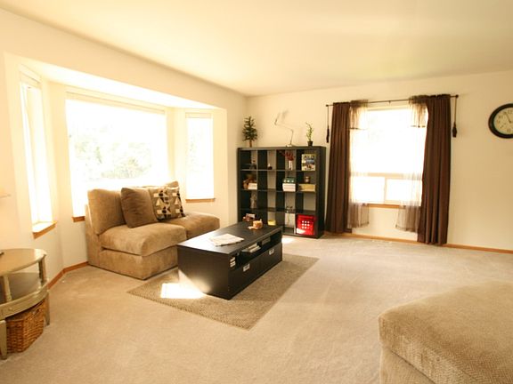 5th image of 13920 76th Ave NW