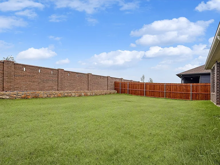 1712 Buzzard Rd — Photo 13