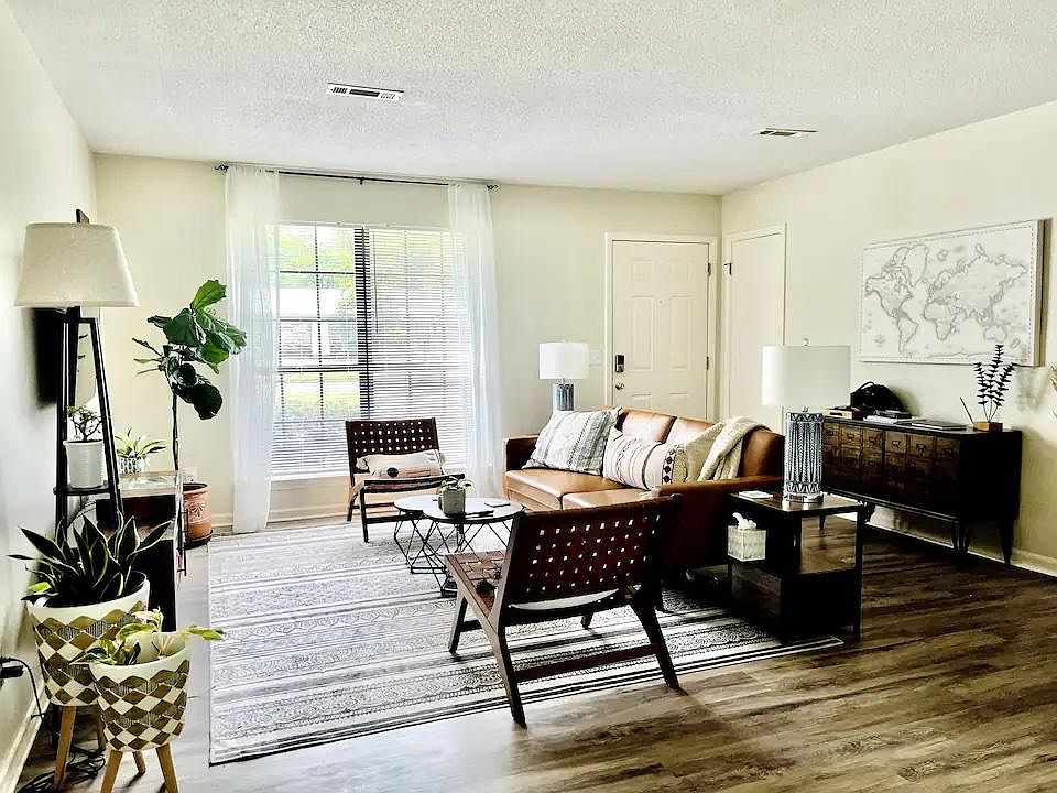 3006 Nottingham Way, Dothan, AL 36305 Zillow