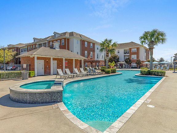 Relax and unwind at our resort style swimming pool in Lafayette.