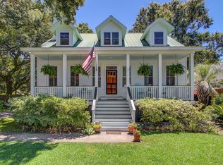 511 Deer St, Mount Pleasant, SC 29464