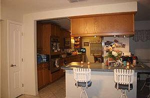 4th image of 6605 Beamer Way
