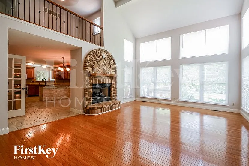5 bed, 3.0 bath, 1970 sqft, $3,390 — Photo 3