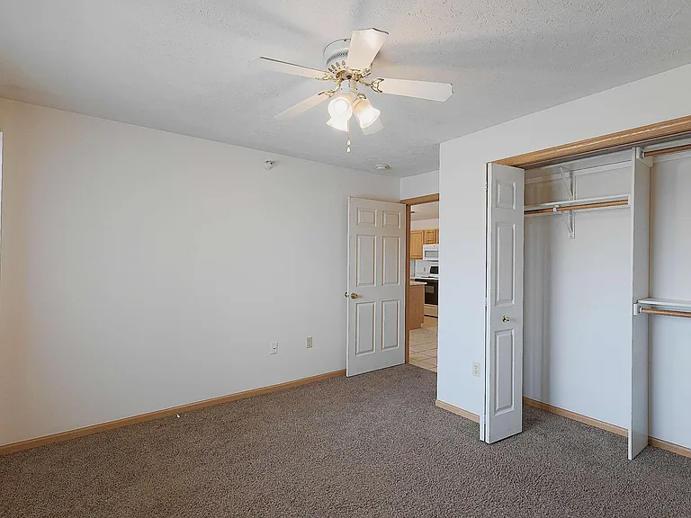 Park Ridge Apartments — Photo 76