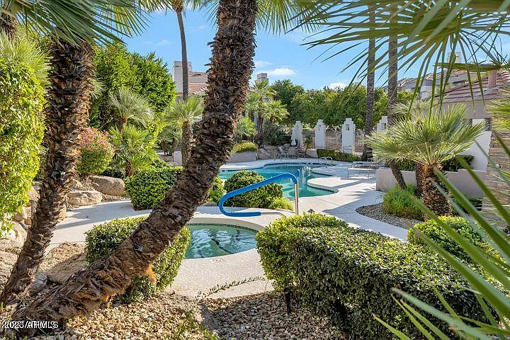 2 bed, 3.0 bath, 1656 sqft, $3,000 — Photo 4