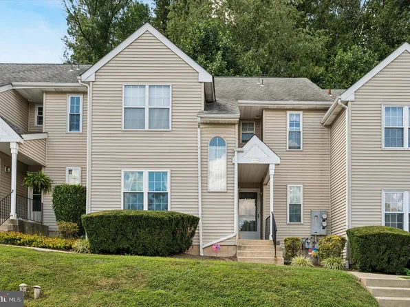 332 Cashel Ct #332, Aston, PA 19014