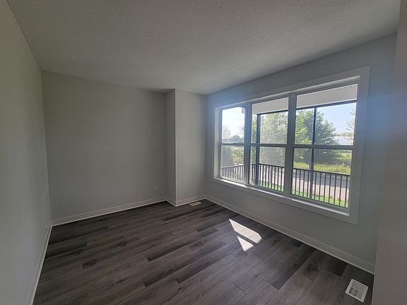 4th image of 2609 Cascade Ln