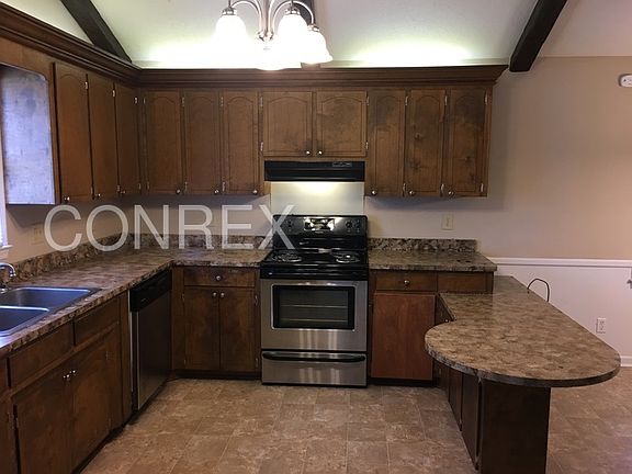 3rd image of 1111 Edisto Dr
