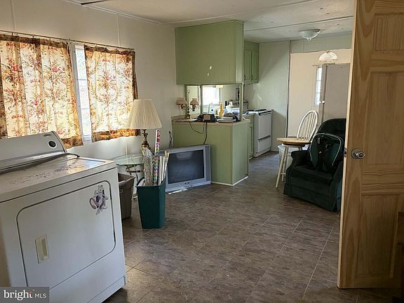 4th image of 6427 Back Creek Rd