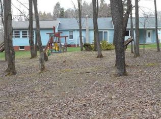 8 W Chestnut St, Barnesville, PA 18214