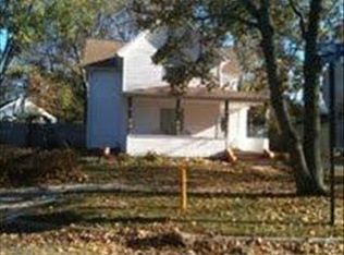 723 Portage Ave, Three Rivers, MI 49093