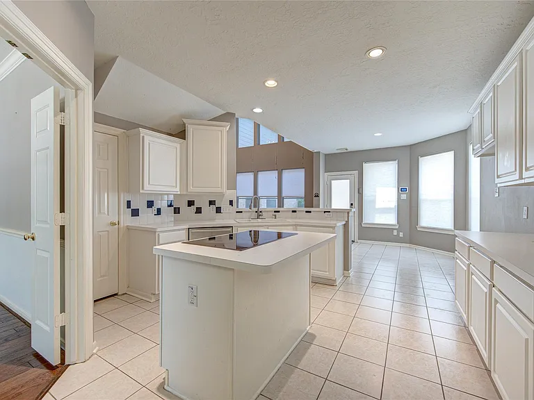 2935 Apple Forest Ct — Photo 22