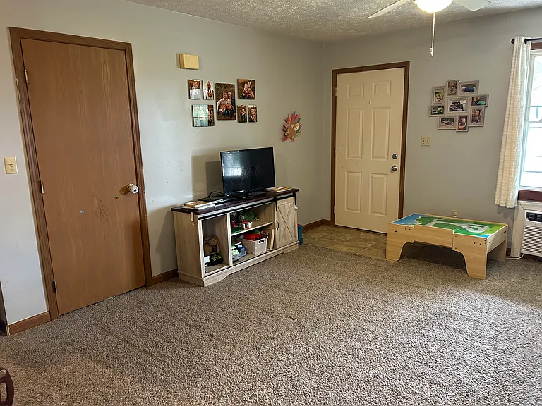 187 N 4th St #189 — Photo 3