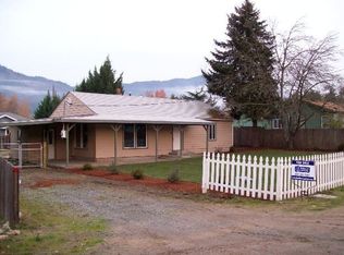 1837 Drury Ln, Grants Pass, OR 97527