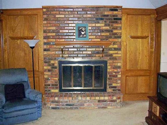 5th image of 2104 Oakwood Dr