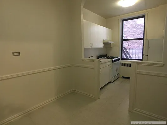 Rented by Sovereign Associates | media 12