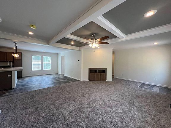 2nd image of 286 Race Track Rd