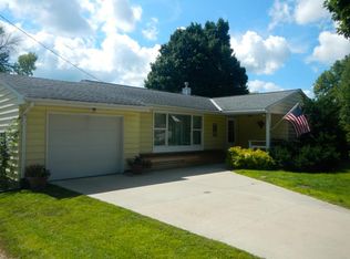 410 Douglas Ave E, Hector, MN 55342