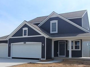7900 High Knoll Dr SE, Byron Center, MI 49315
