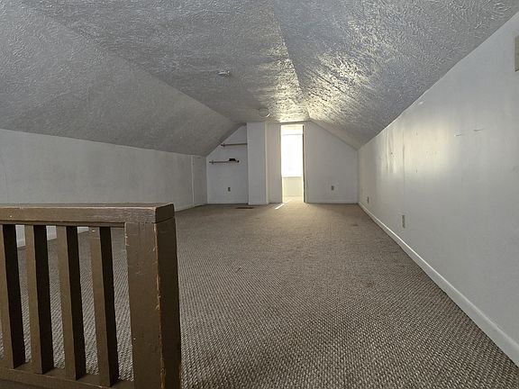 3rd image of 709 Pine St