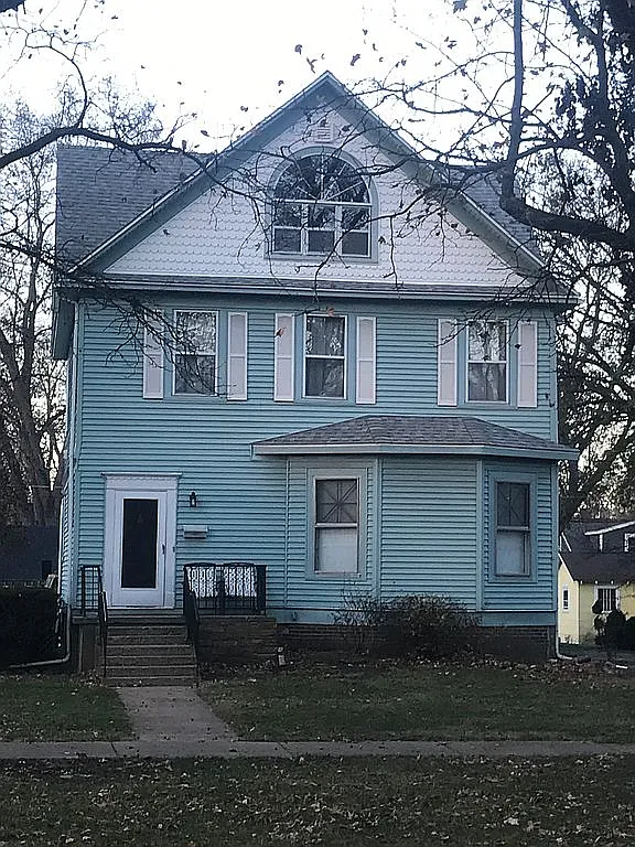 3120 Western Ave photo 1