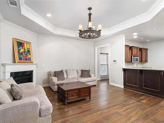 4th image of 4411 Evangeline Way