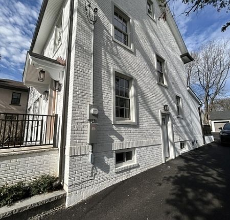3rd image of 358 Orient Way