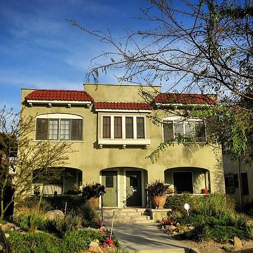 Quiet 4 apartment building