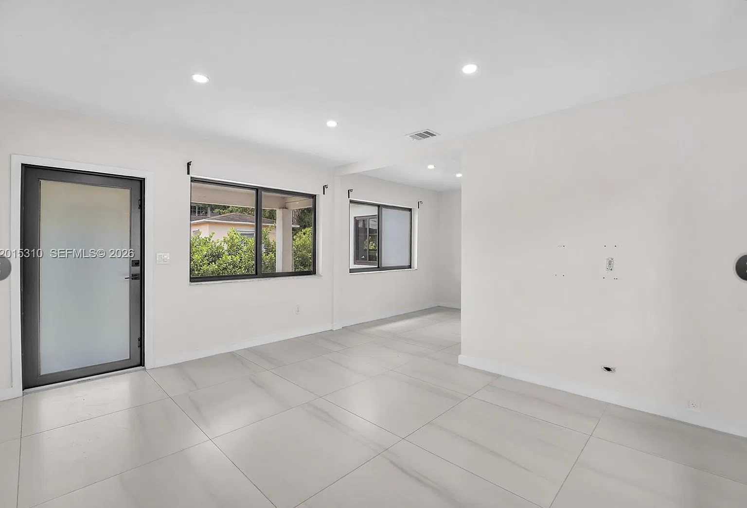 2 bed, 1683 sqft, $2,900 — Photo 4