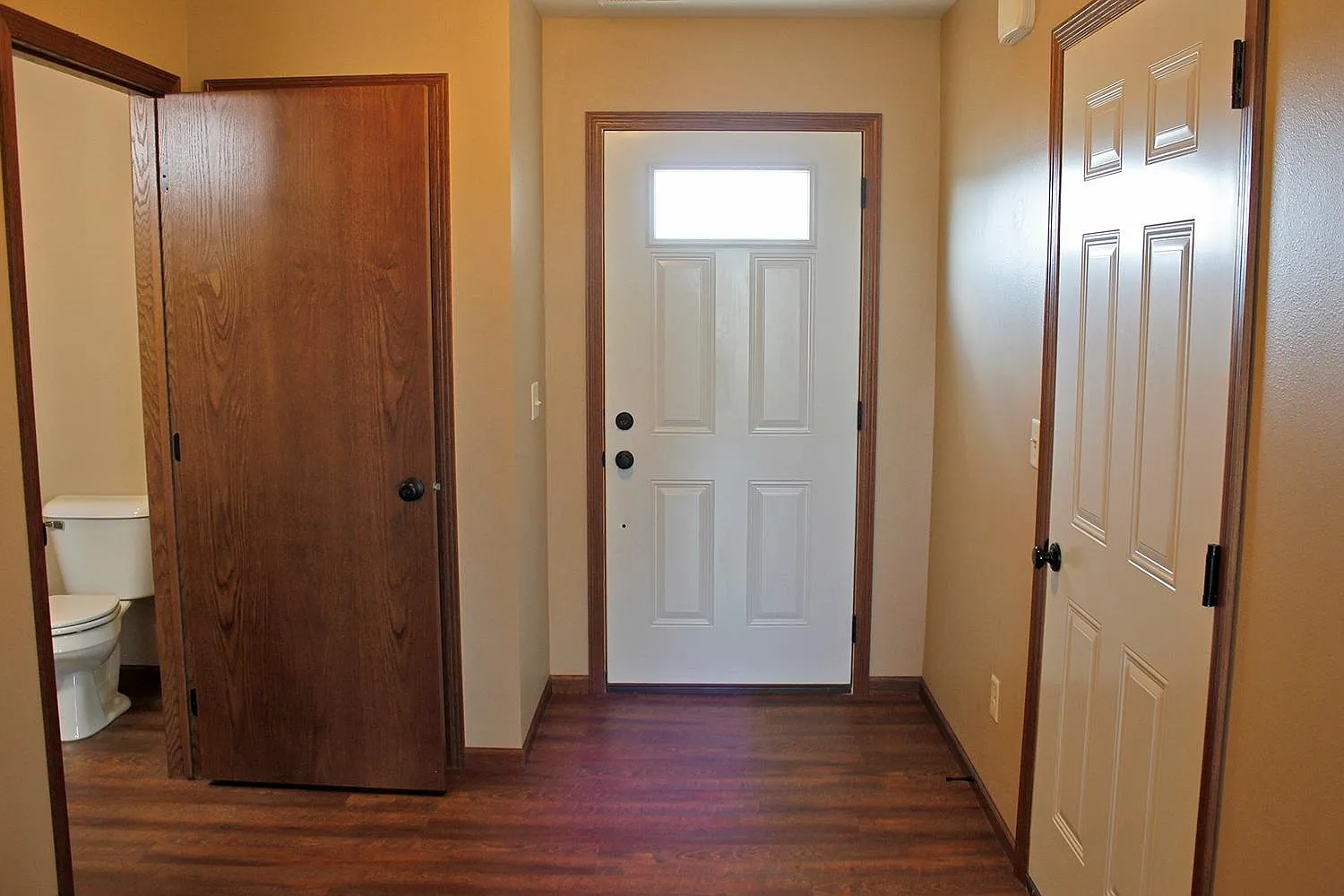 2 bed, 2.5 bath, 1284 sqft, $1,550 — Photo 3