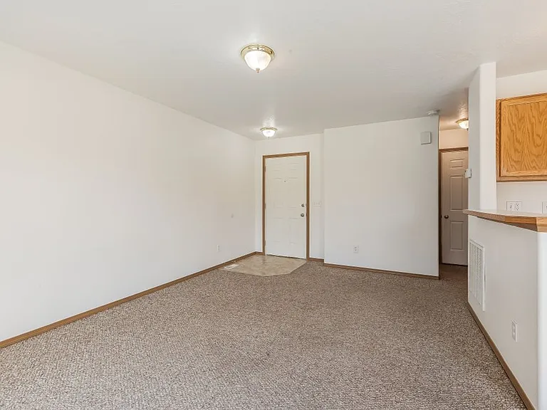 1620 E Coeur D Alene Ave — Photo 5